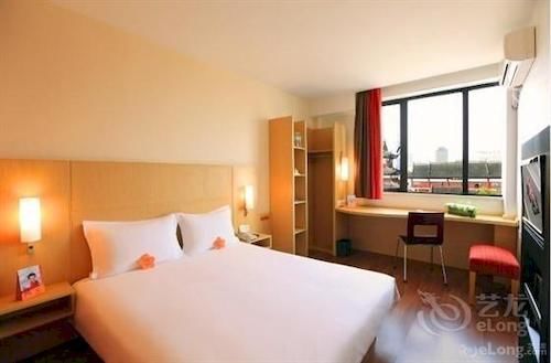 Ibis Changchun Jianshe Street Buitenkant foto